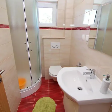 Apartamento Baro - One Bedroom With Terrace And Sea View Maranovići